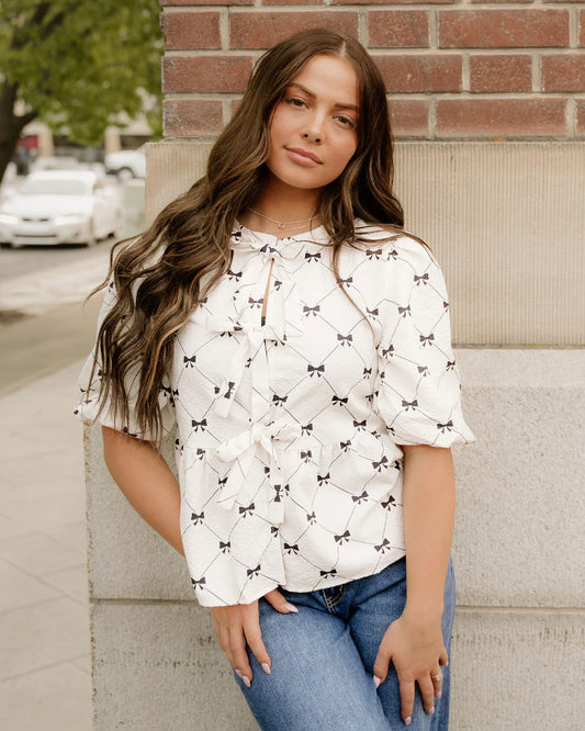 Stacy | White Top with Bows details